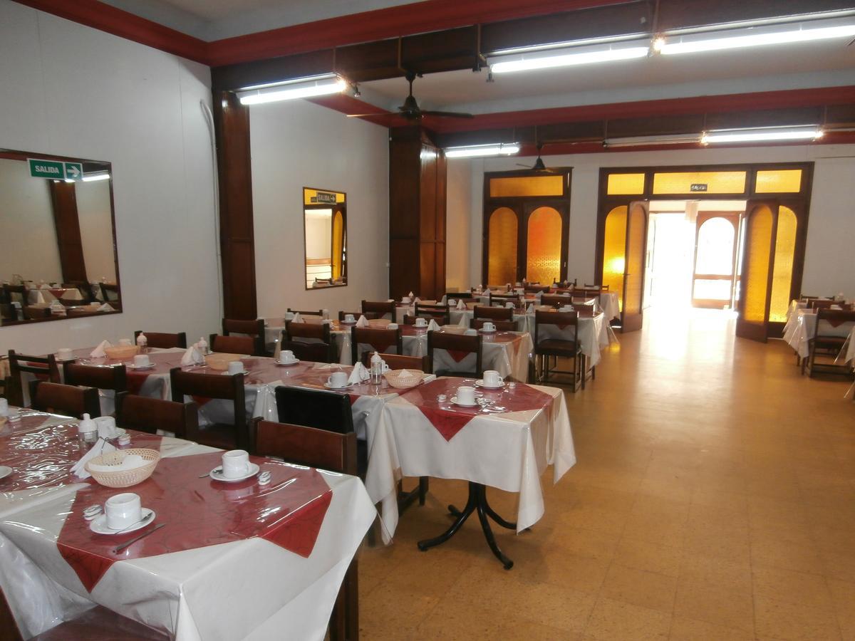 Hotel El Circulo Mar del Plata Bagian luar foto